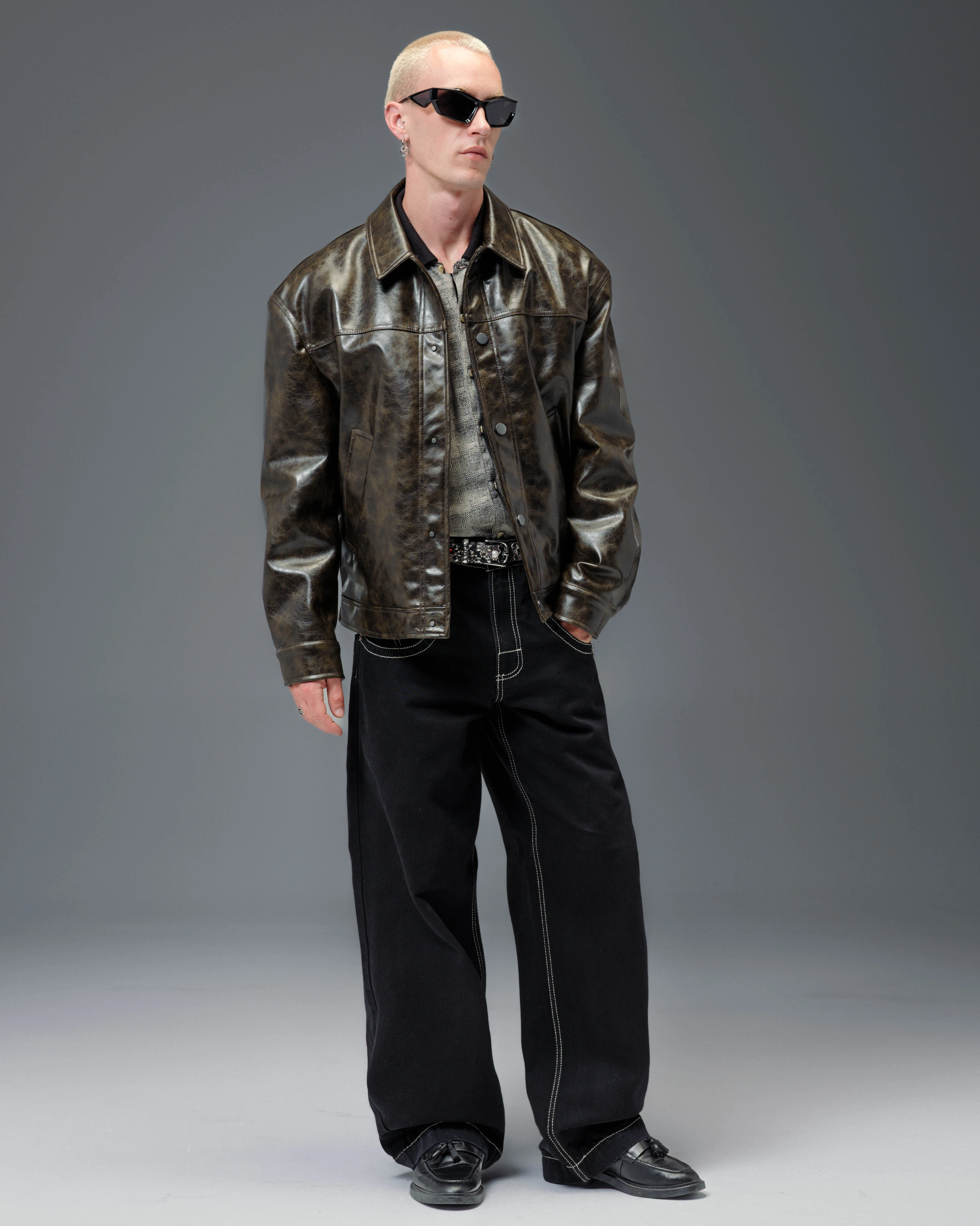 169 Low Down. 20". Jet Black. - Image 8