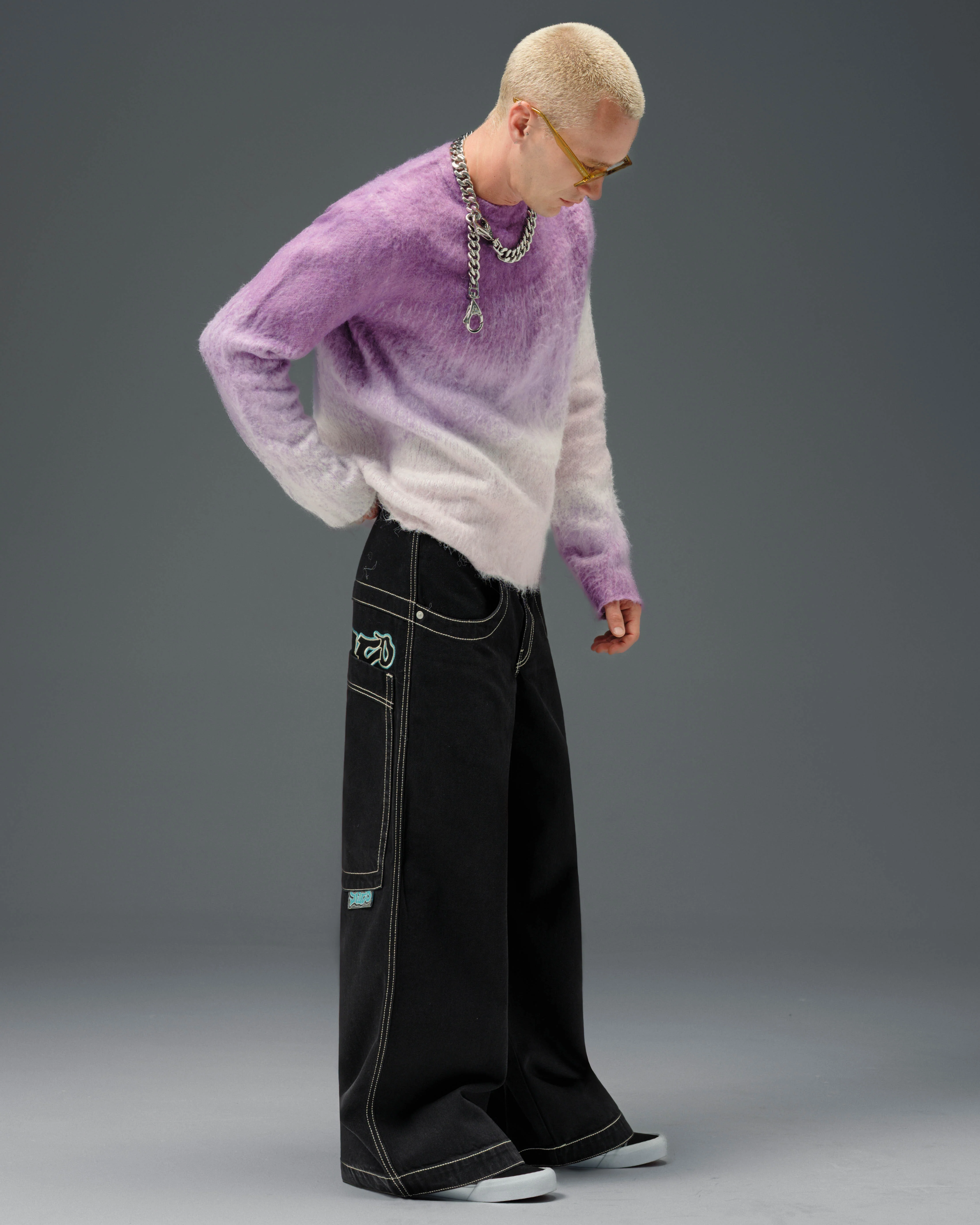 Artistical Uprising. 26". Jet Black. - Image 7