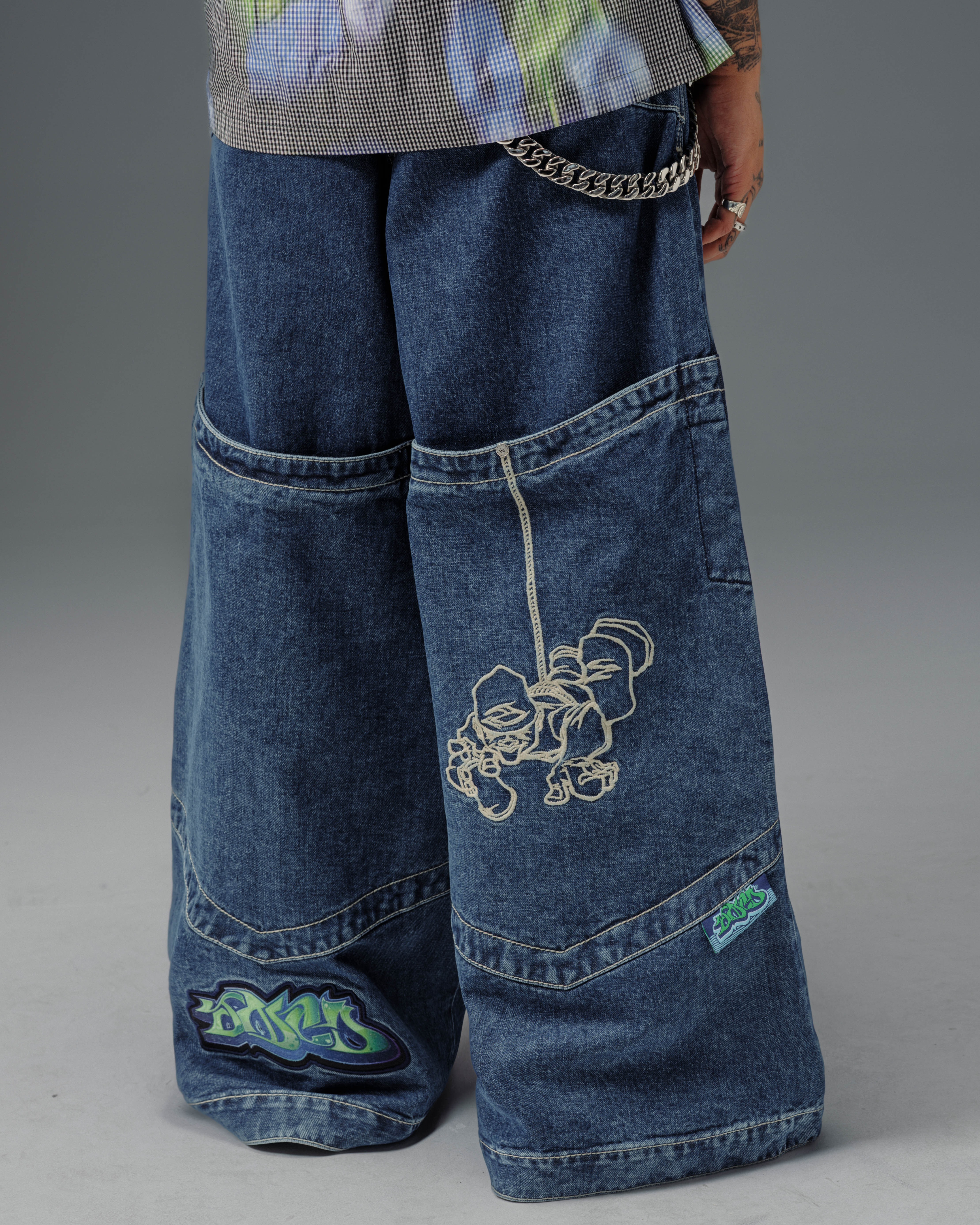 Hangin'. 34". Dark Stone. - Image 11