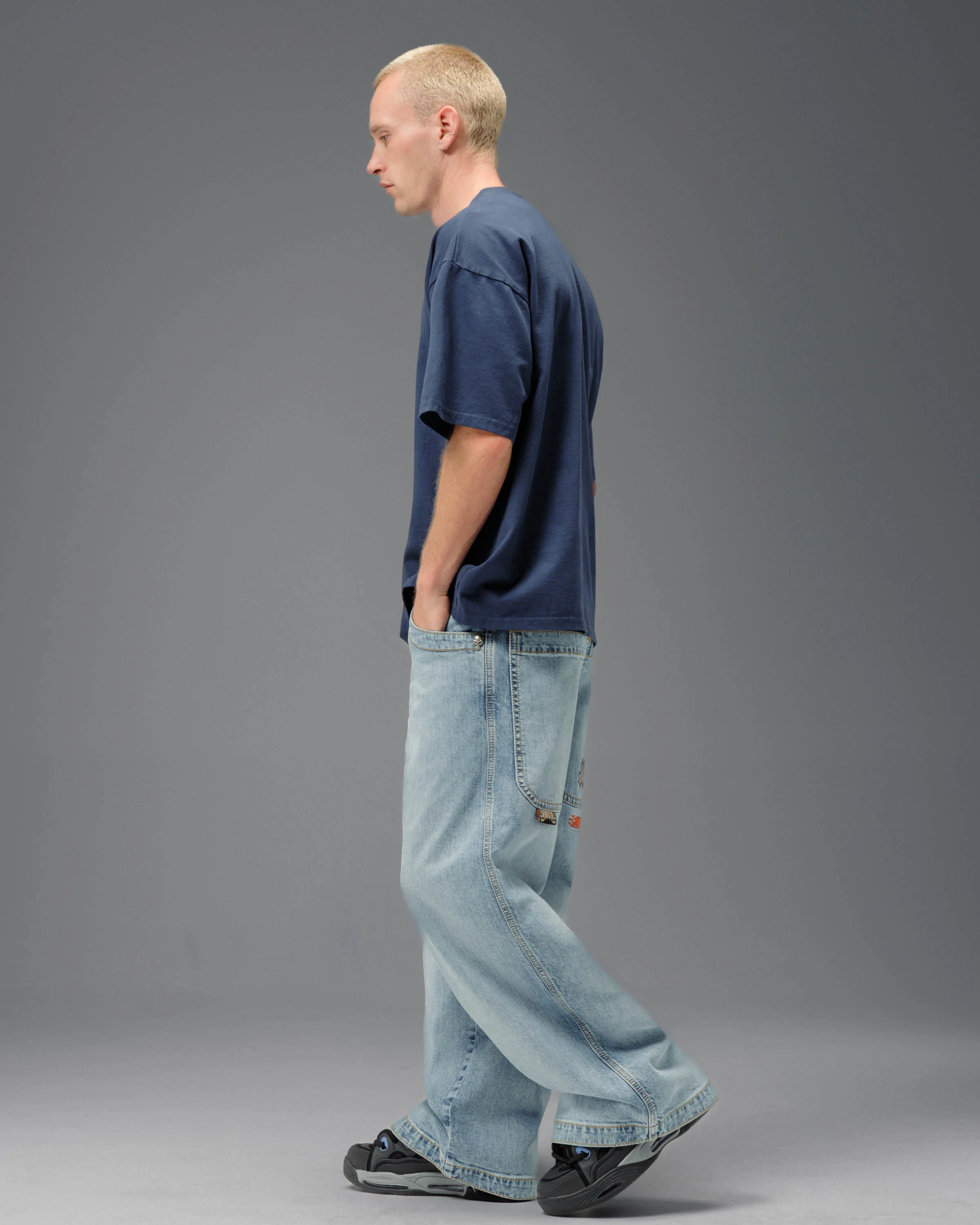 Hellfire. 26". Hand-Sand Vintage. - Image 4