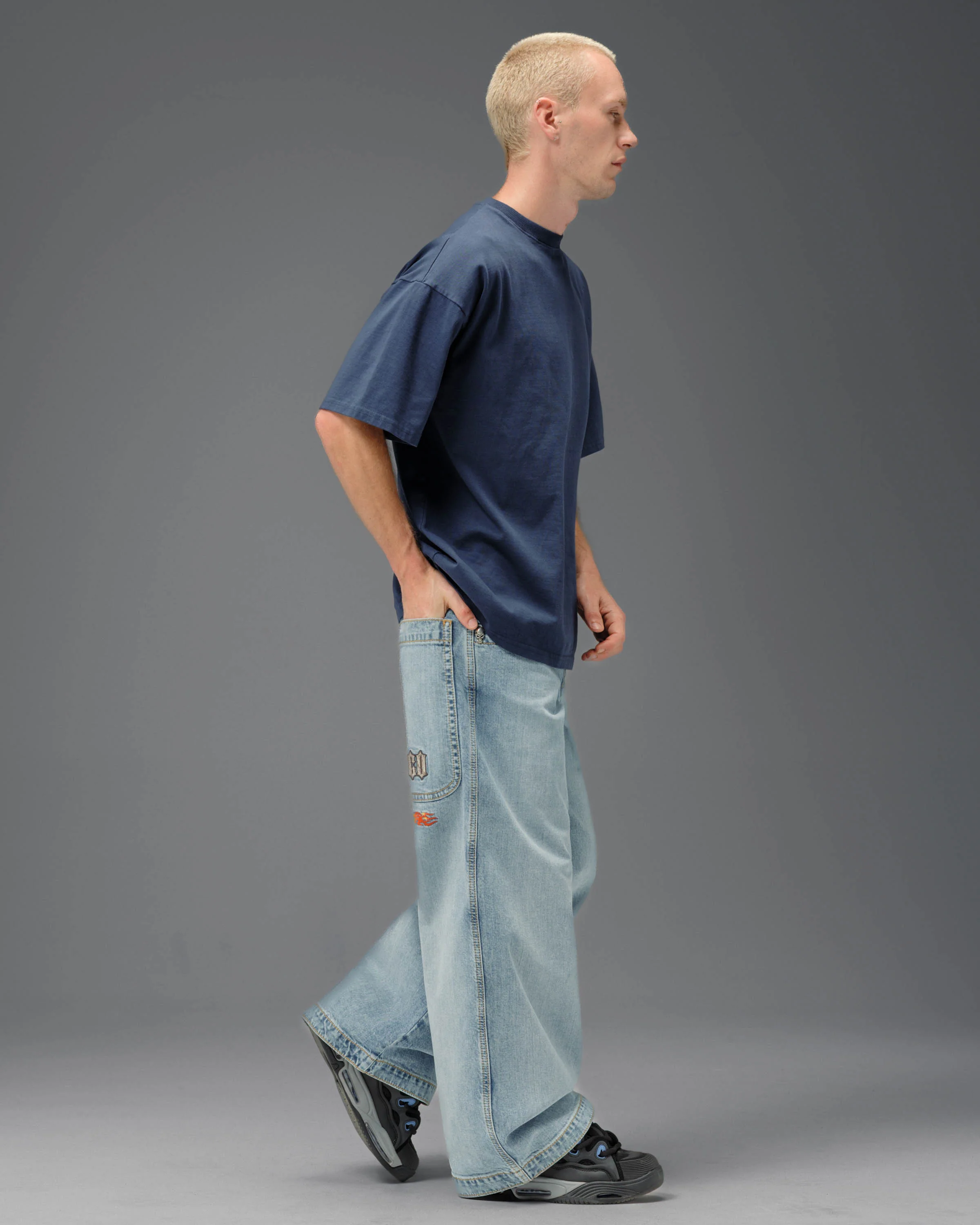 Hellfire. 26". Hand-Sand Vintage. - Image 8