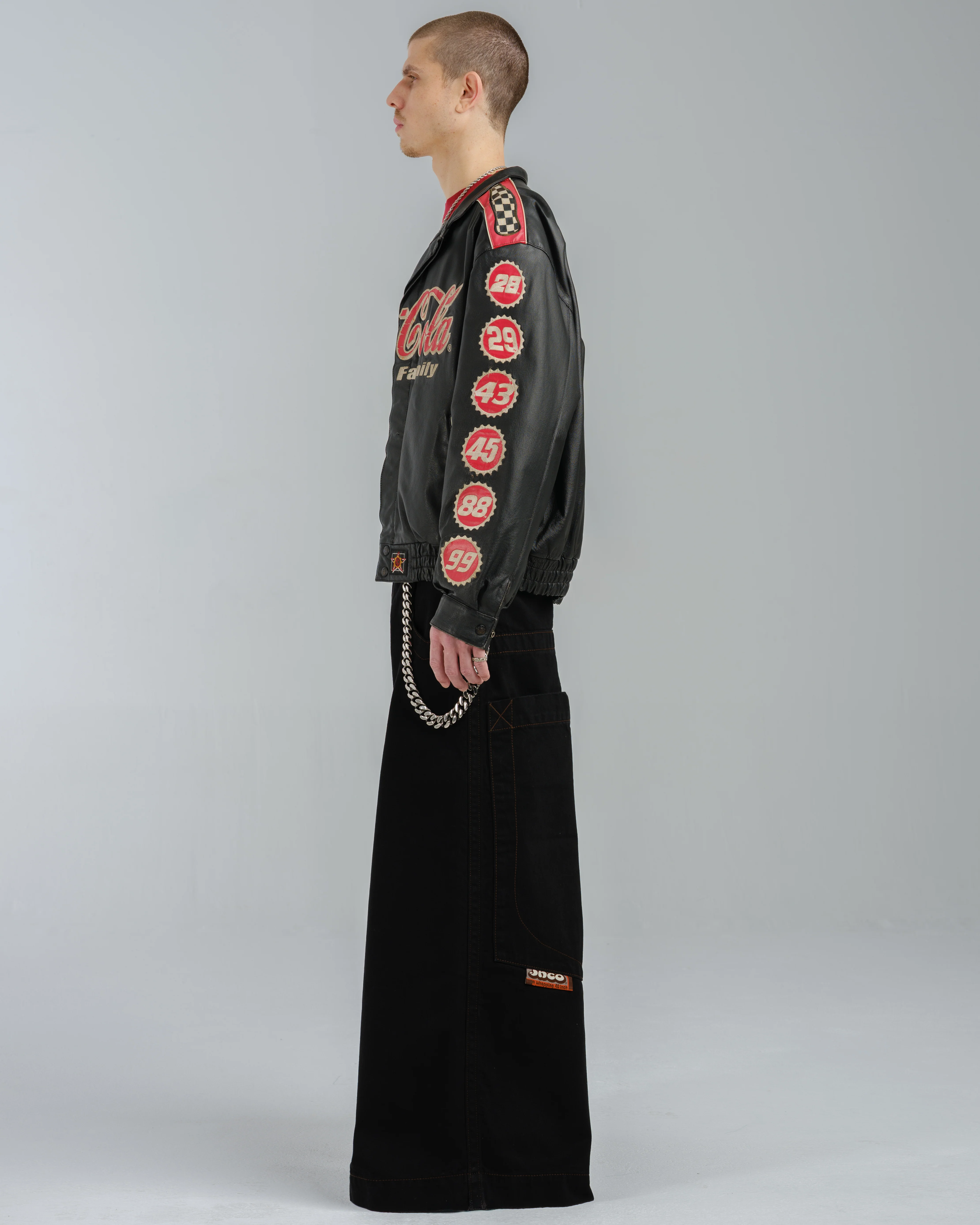 Mammoth. 40". Jet Black. - Image 4