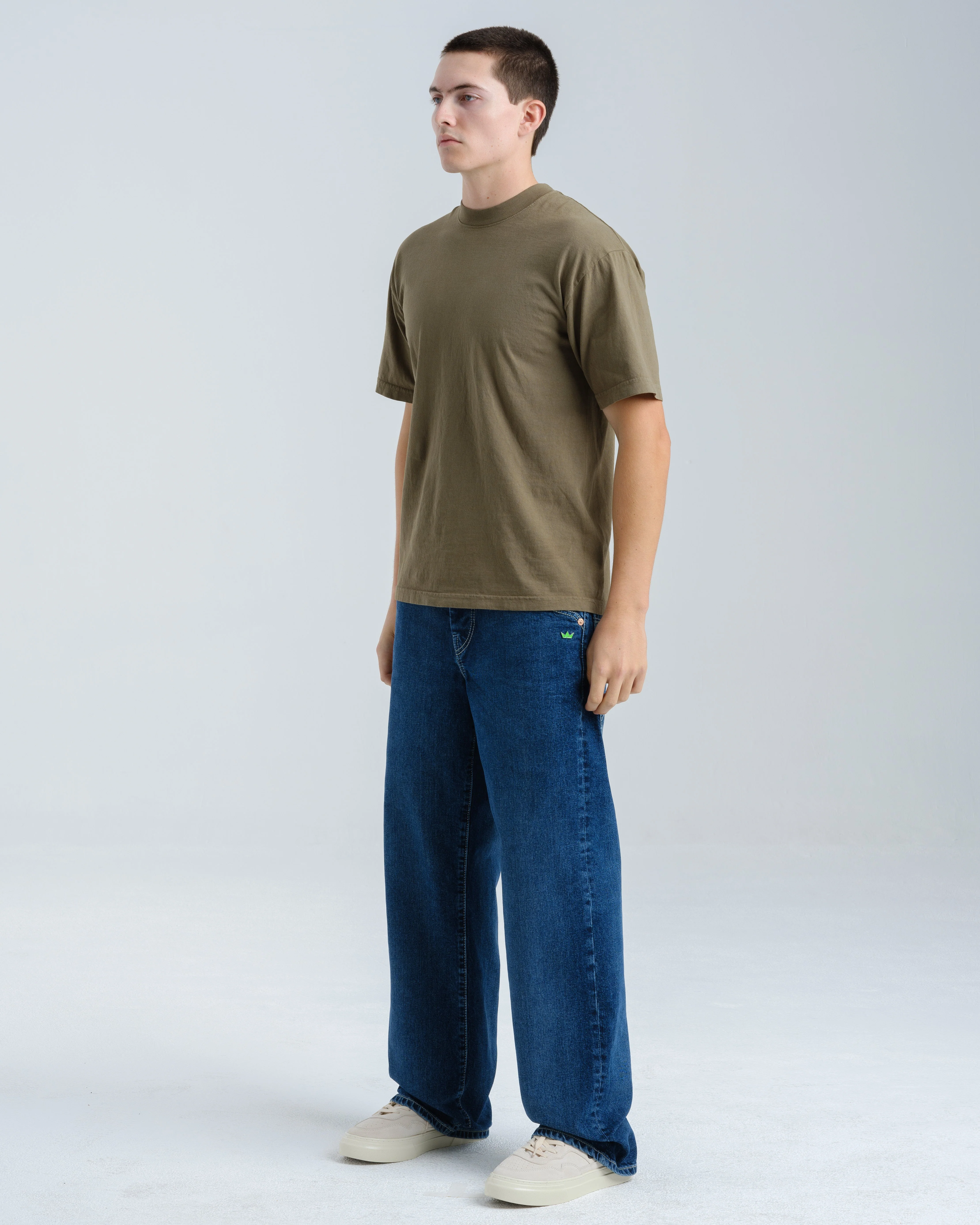 Pivot. 21". Hand-Sand Dark Stone. - Image 3