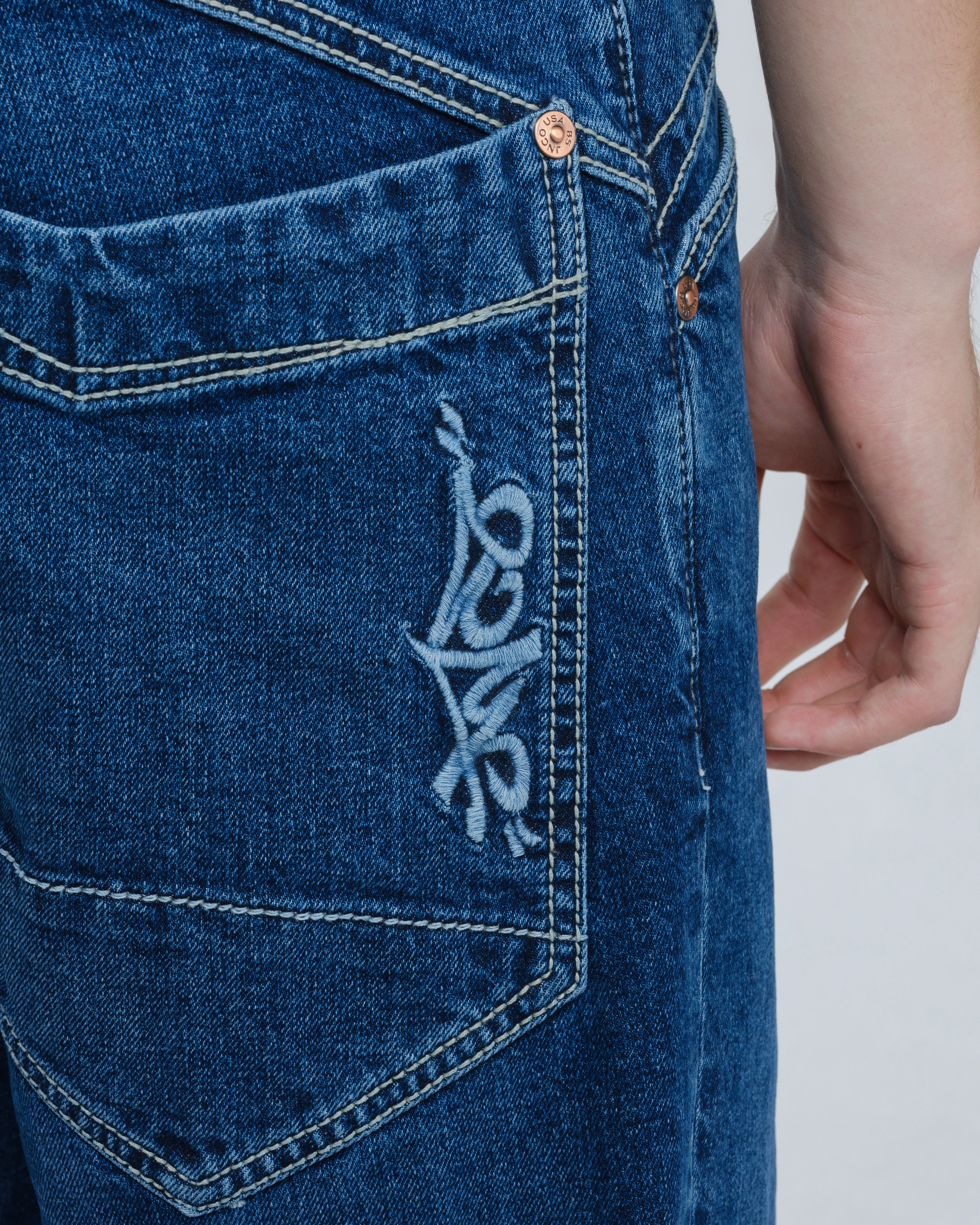 Pivot. 21". Hand-Sand Dark Stone. - Image 9