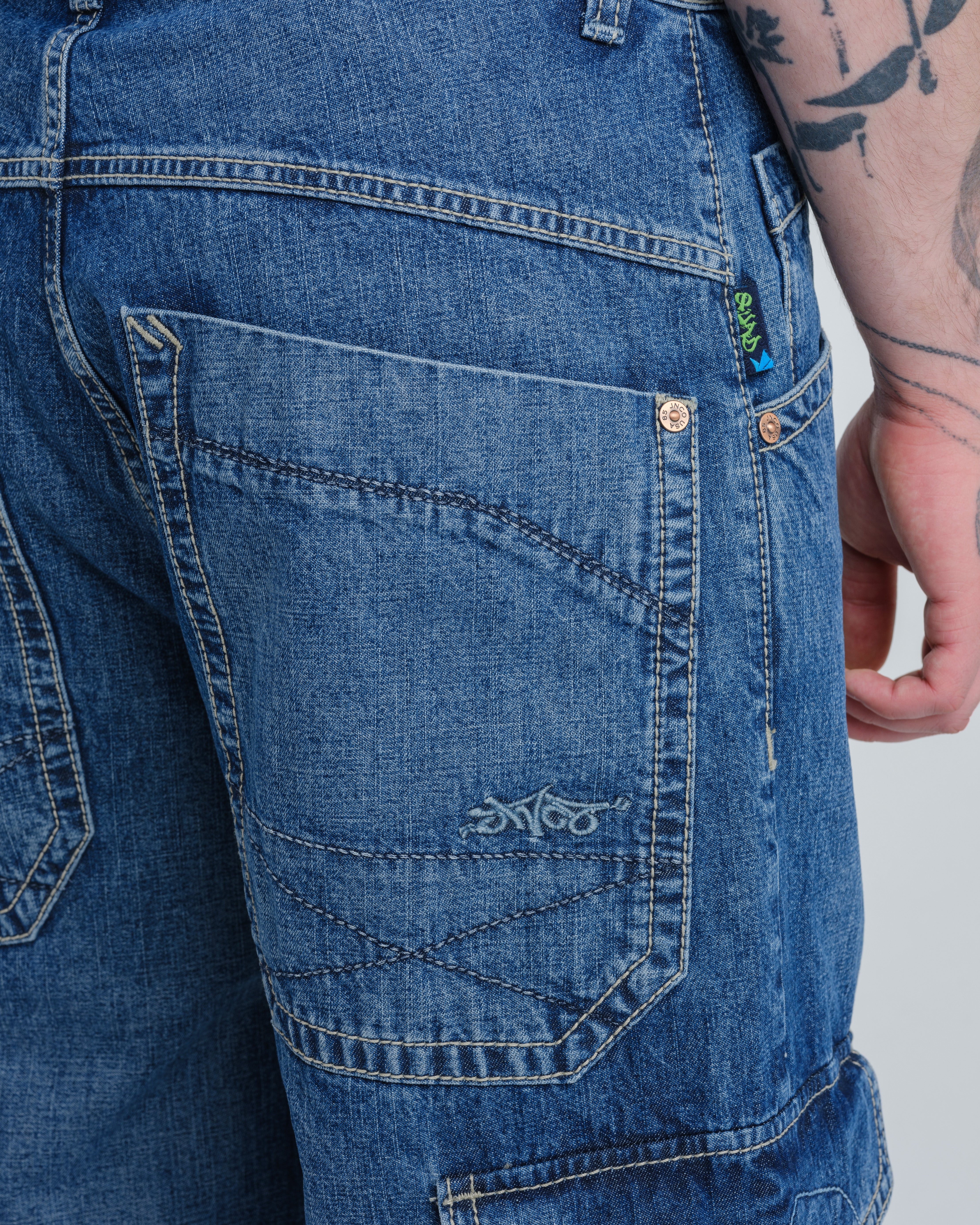 Quad Cargo. 23". Hand-Sand Dark Stone. - Image 9