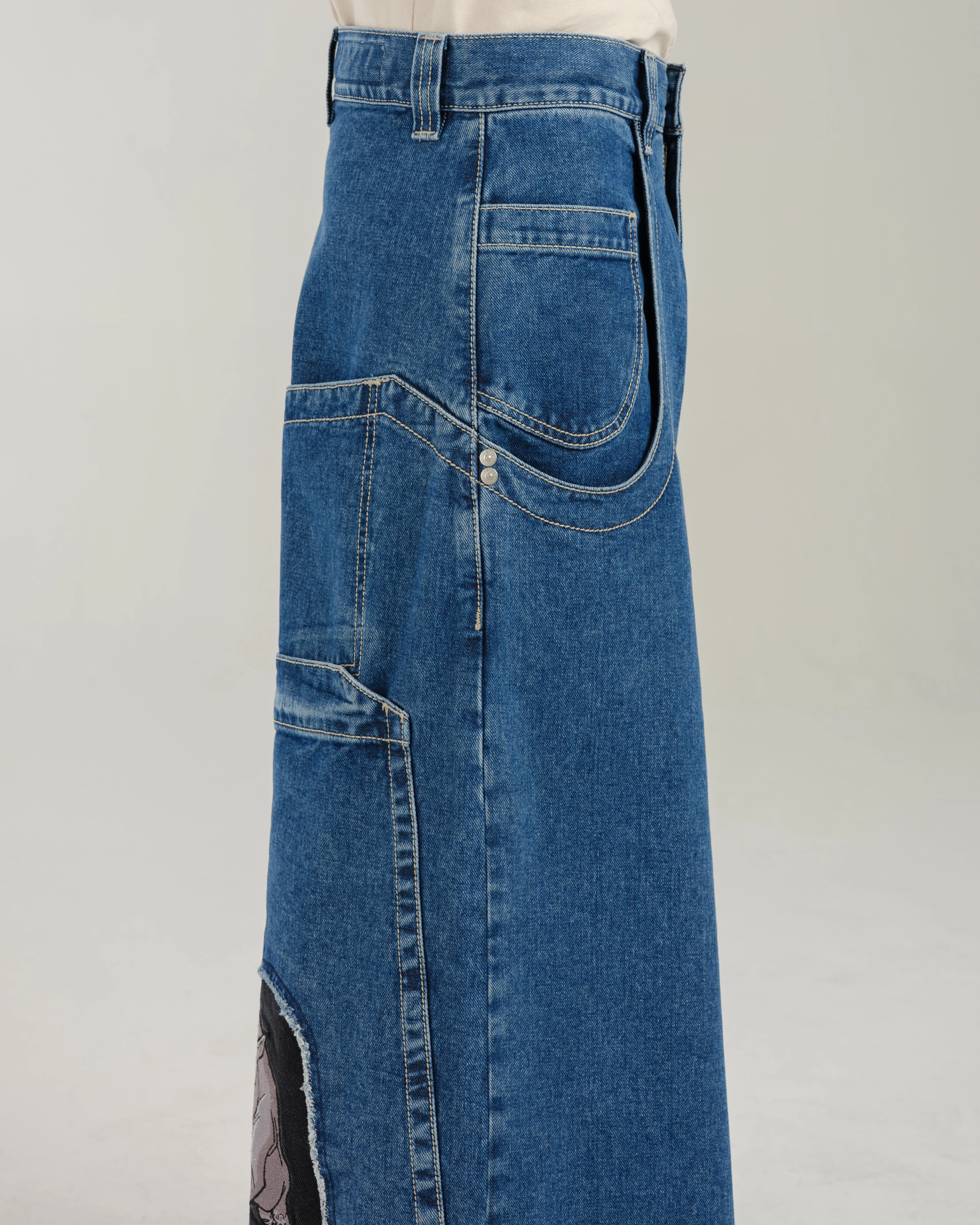 Rhino. 34". Dark Stone. - Image 8