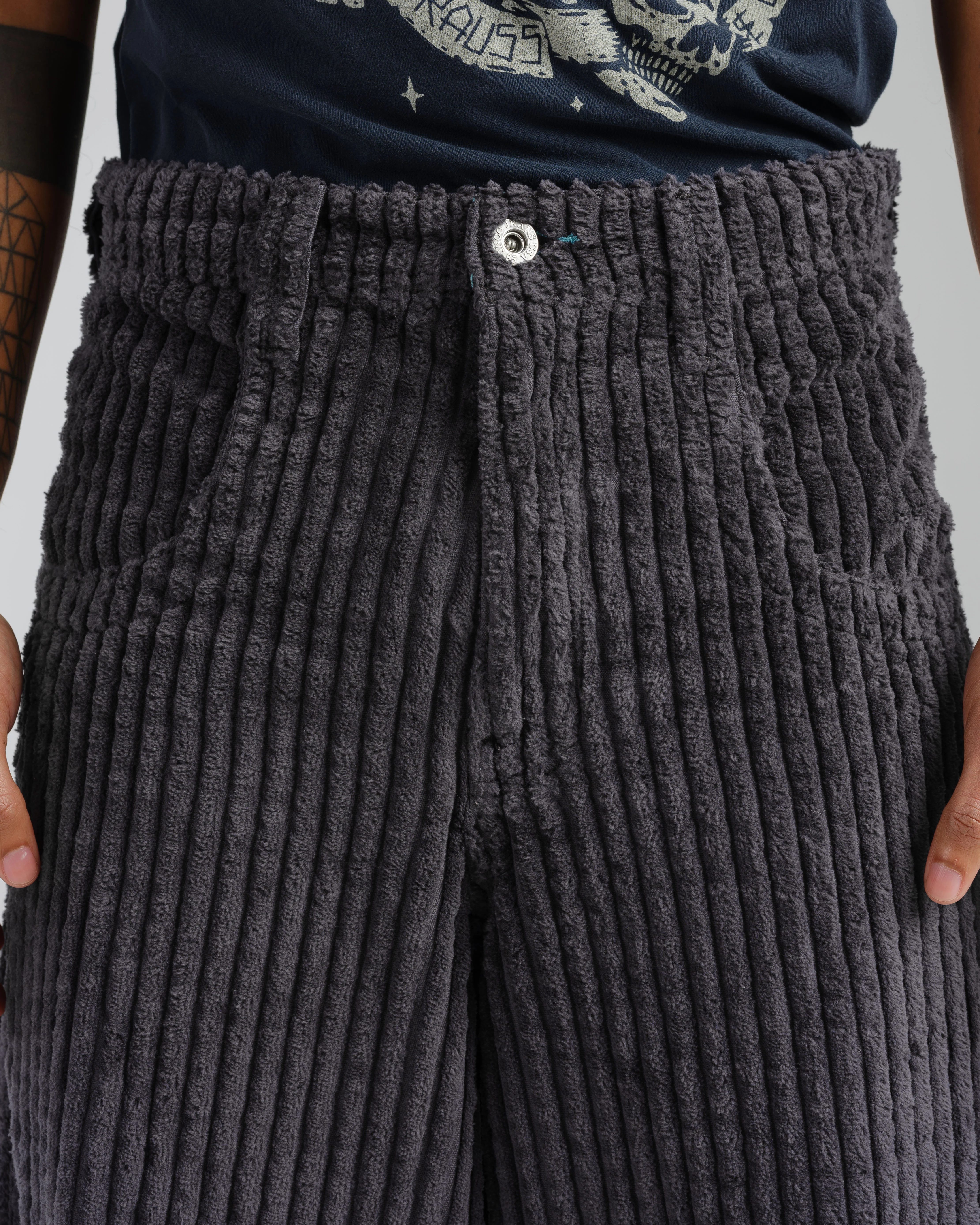 Rollin. 26". 2 Wale Corduroy. Magnet. - Image 6