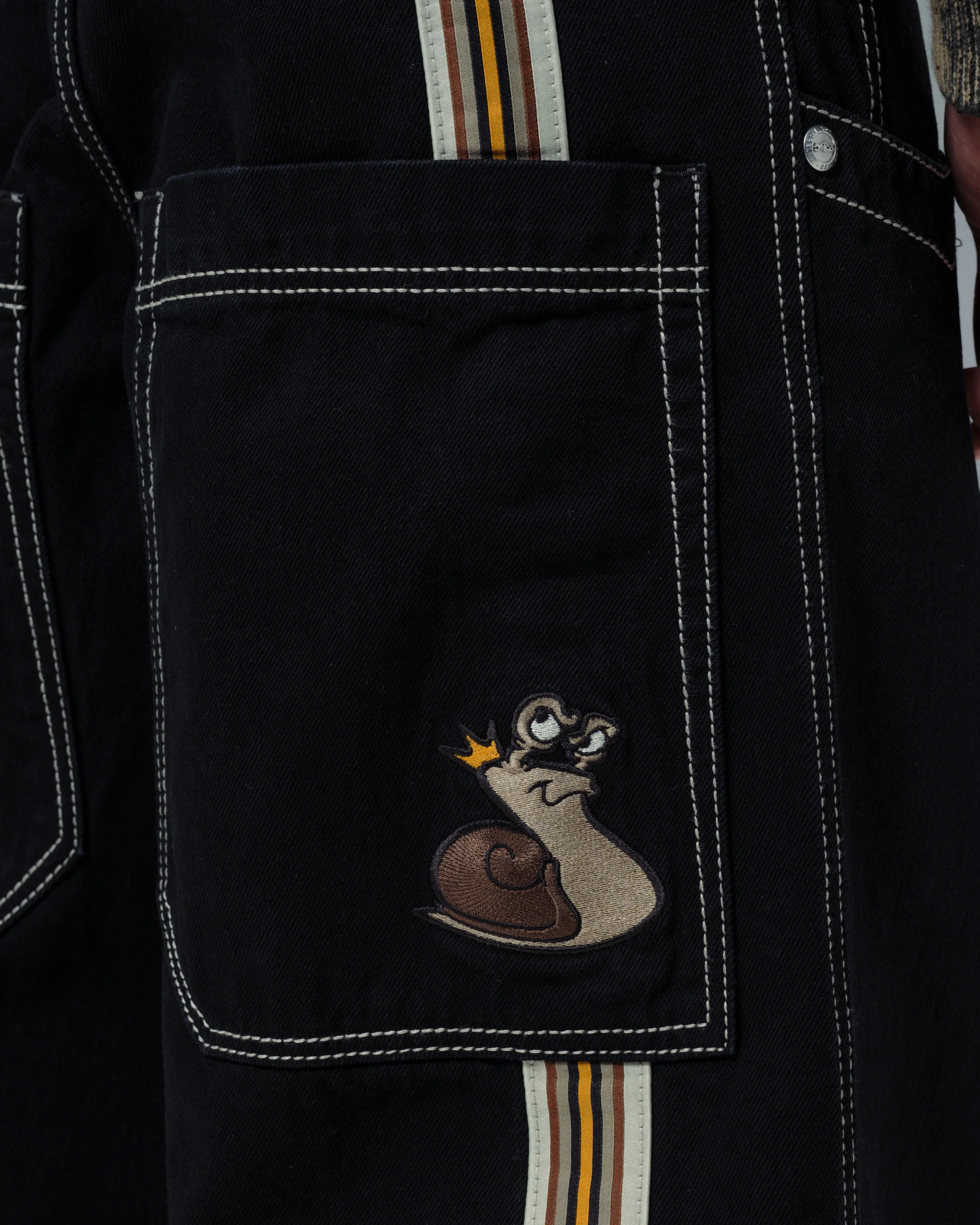 Slug. 26". Jet Black. - Image 12