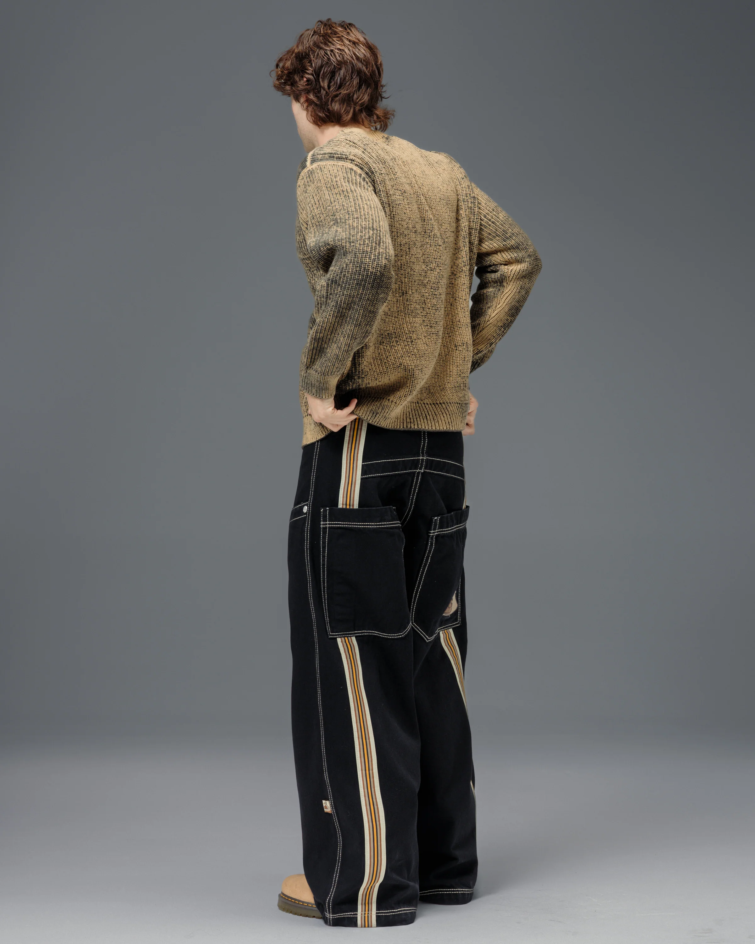 Slug. 26". Jet Black. - Image 7