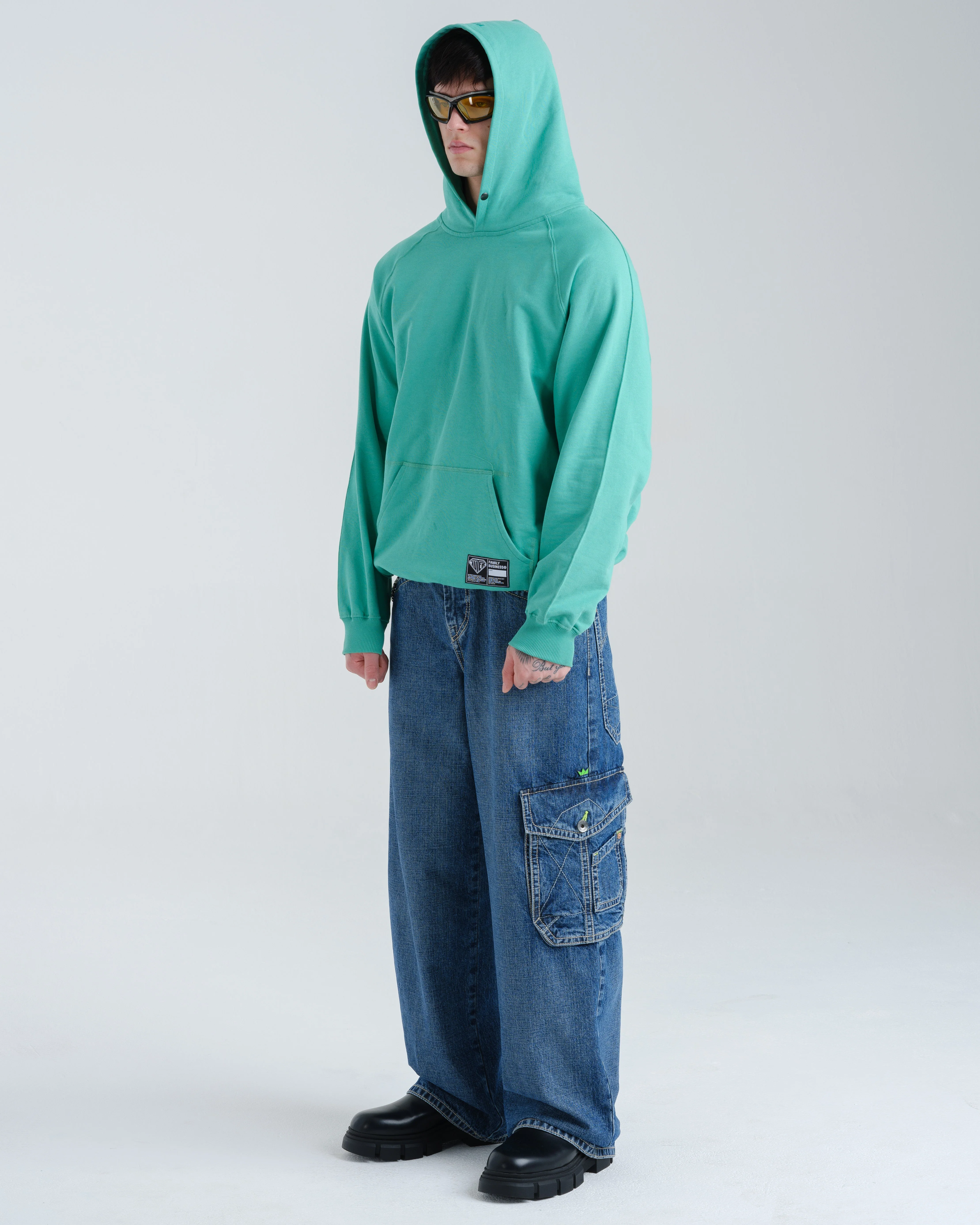 Torque Cargo Carpenter. 23". Hand-Sand Dark Stone. - Image 3