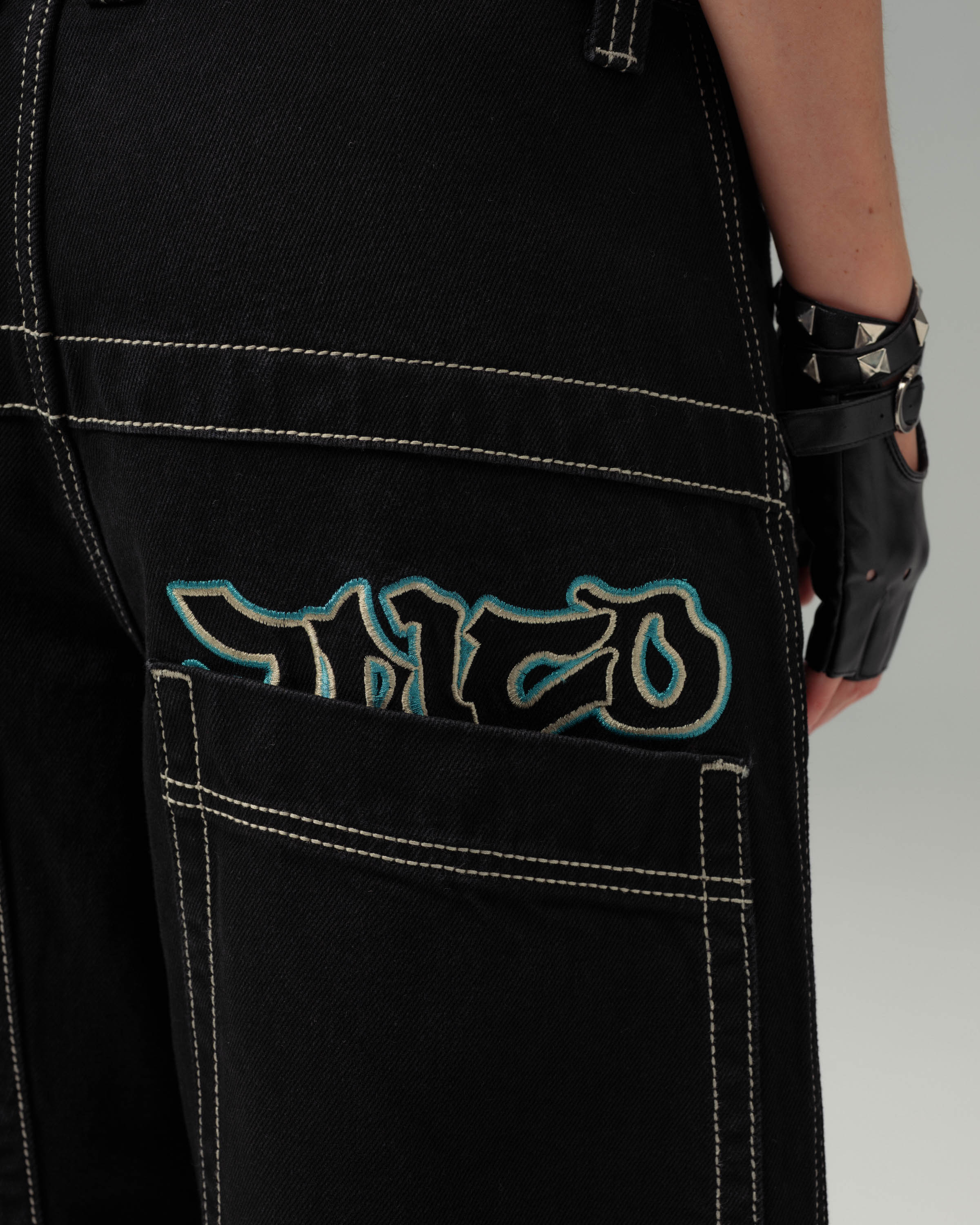 W Artistical Uprising. 26". Jet Black. - Image 10