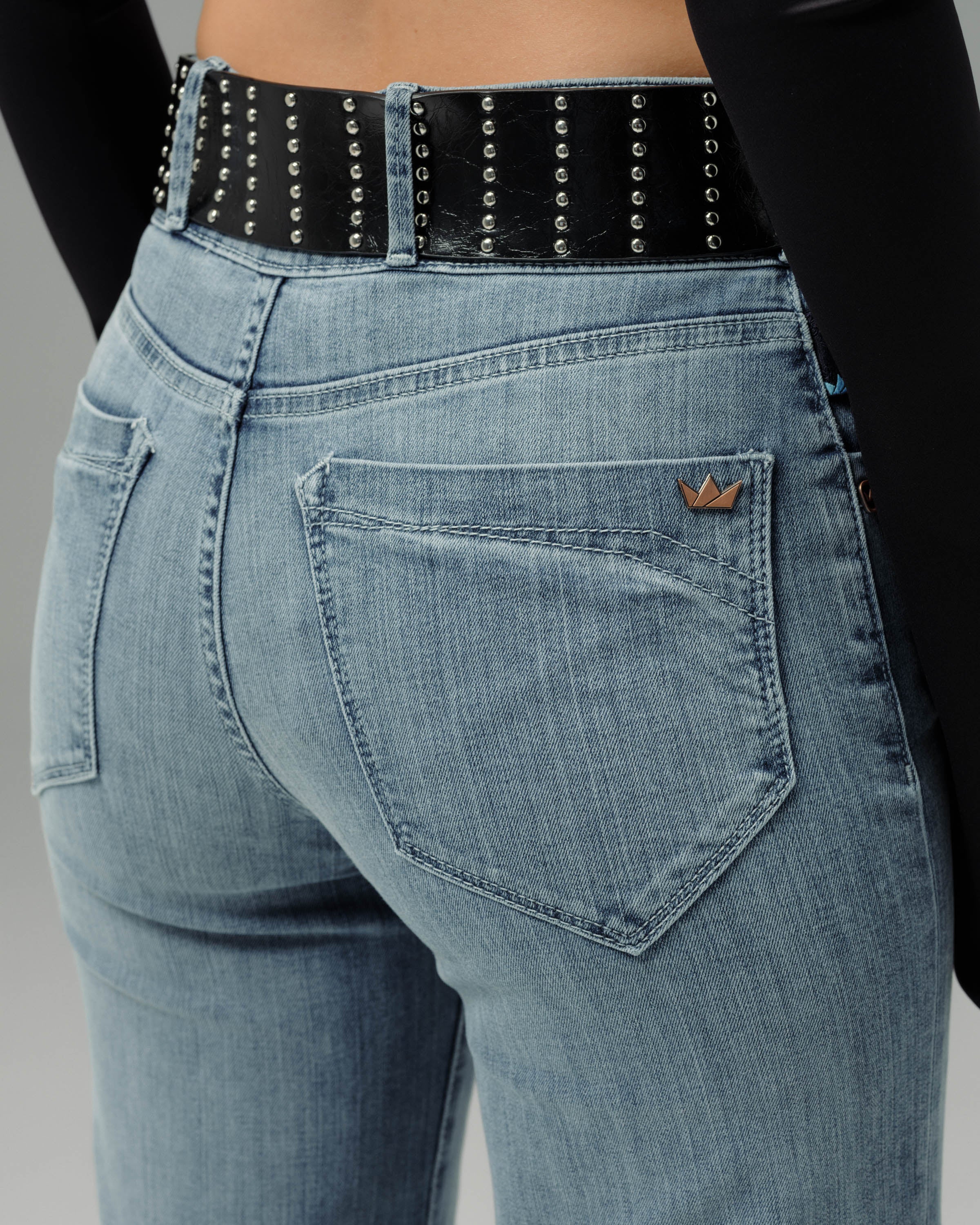 Carnelian. 28". Vintage. - Image 9