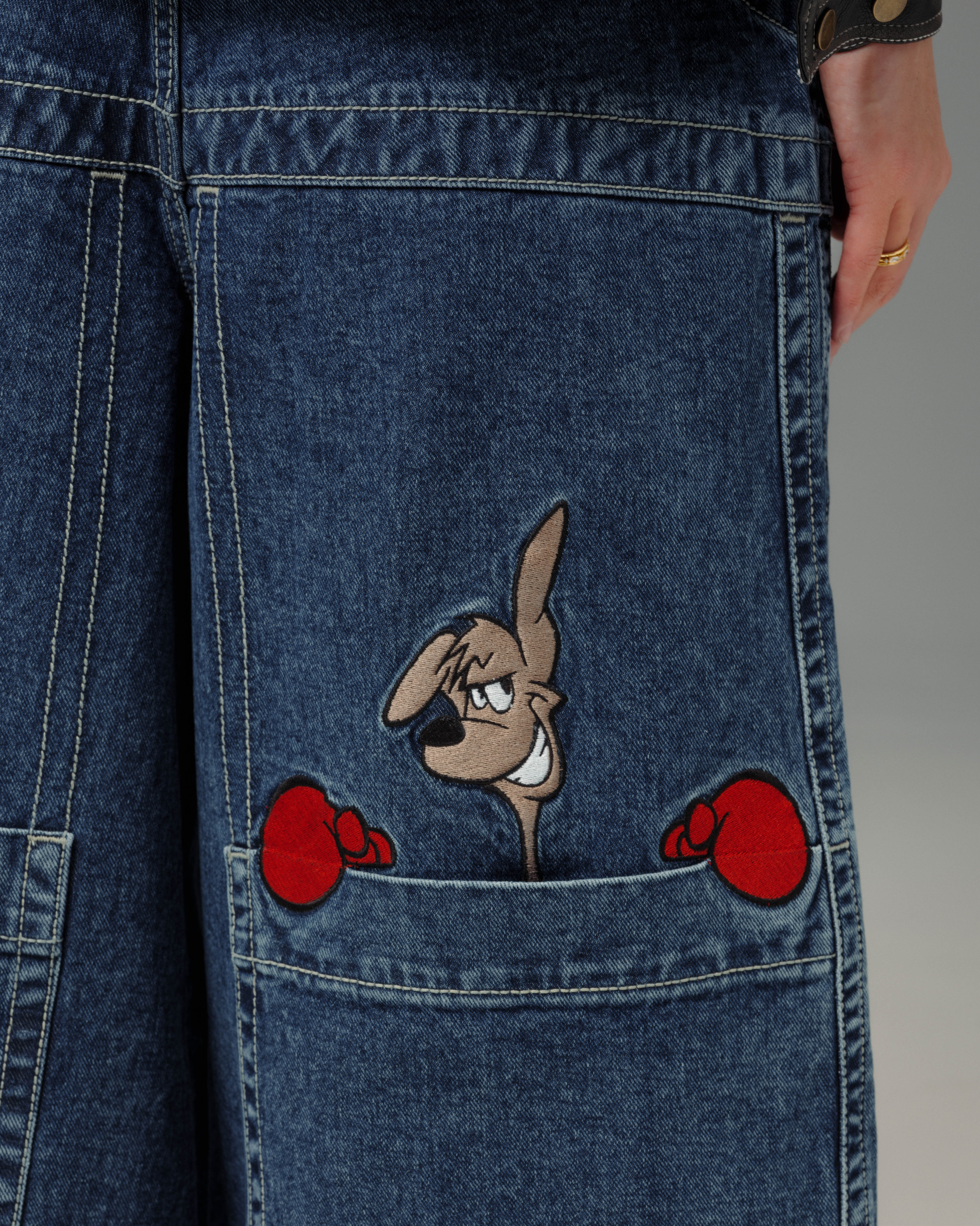 W Kangaroo. 34". Dark Stone. - Image 9