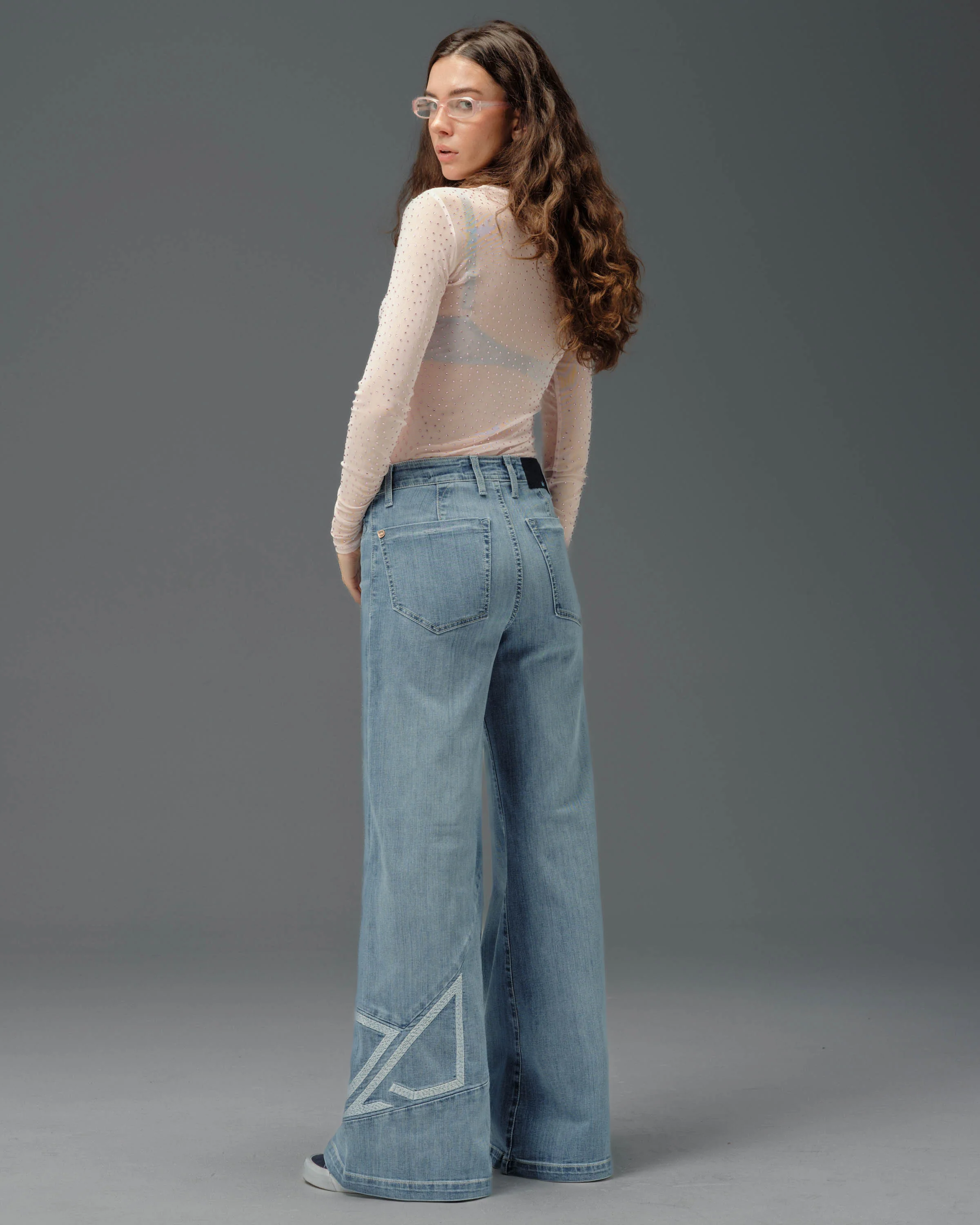 Kyanite. 30". Antique. - Image 5