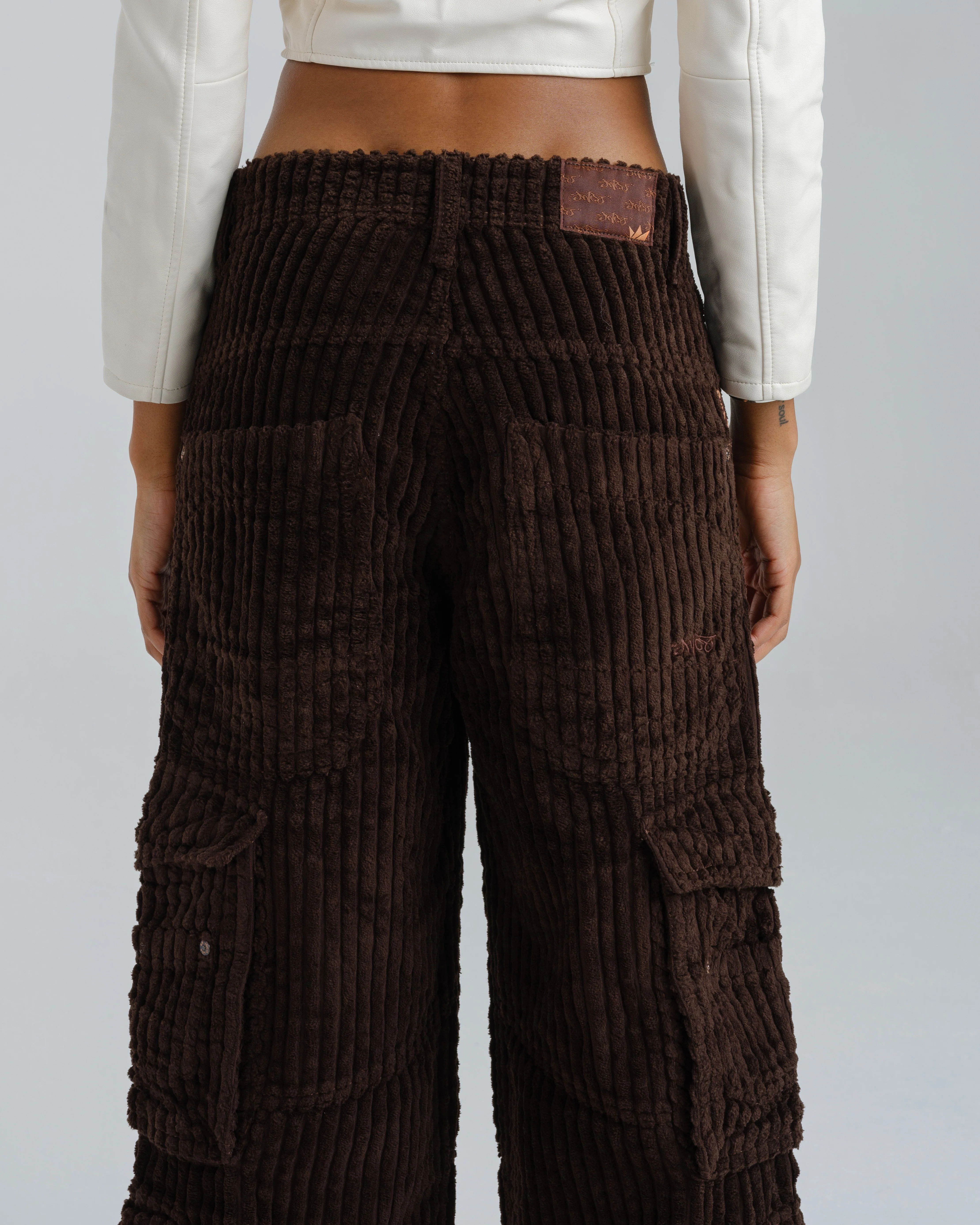 W Quad Cargo. 23". 2 Wale Corduroy. Java Brown. - Image 8