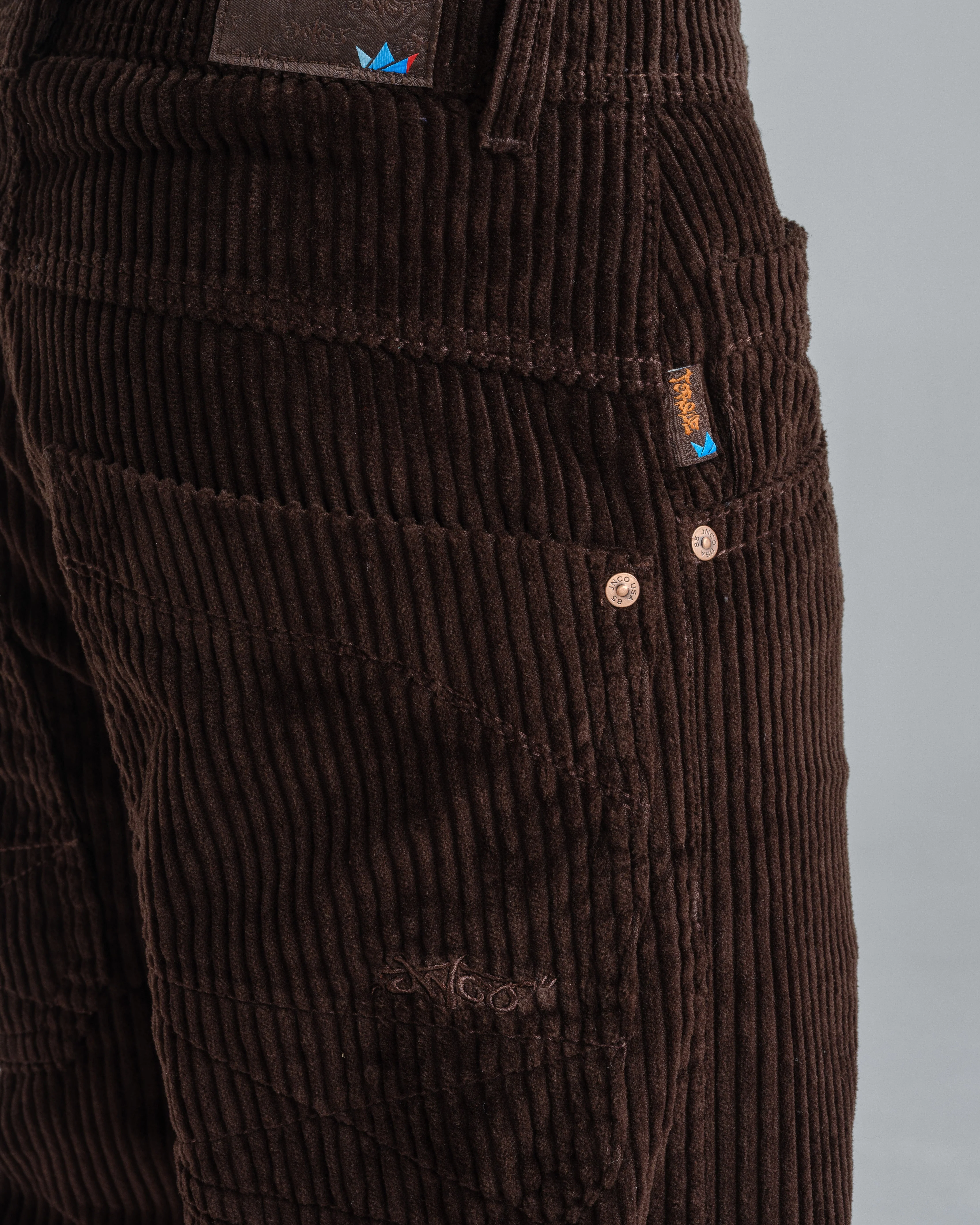 W Quad Cargo. 23". 2 Wale Corduroy. Java Brown. - Image 9