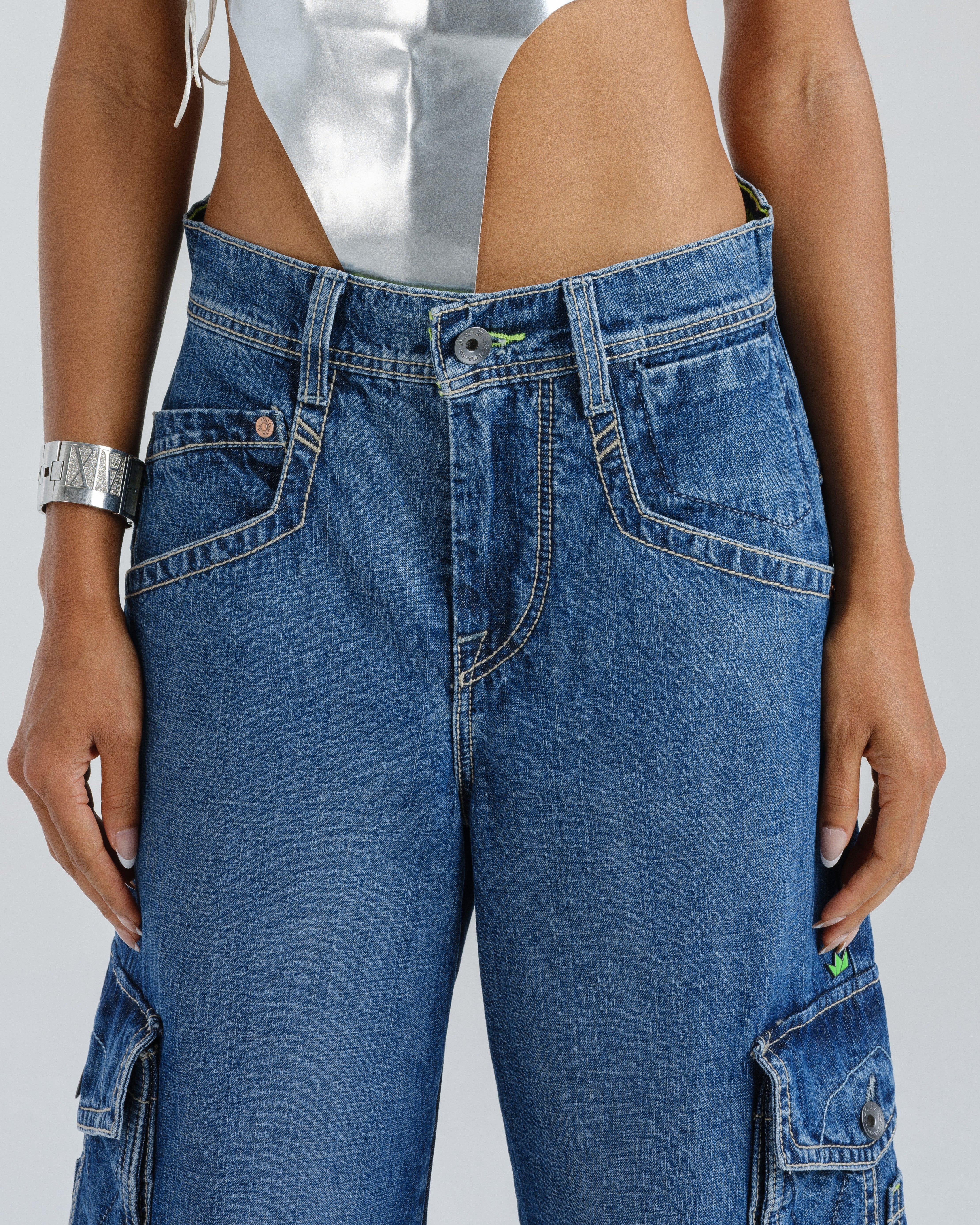 W Quad Cargo. 23". Hand-Sand Dark Stone. - Image 5