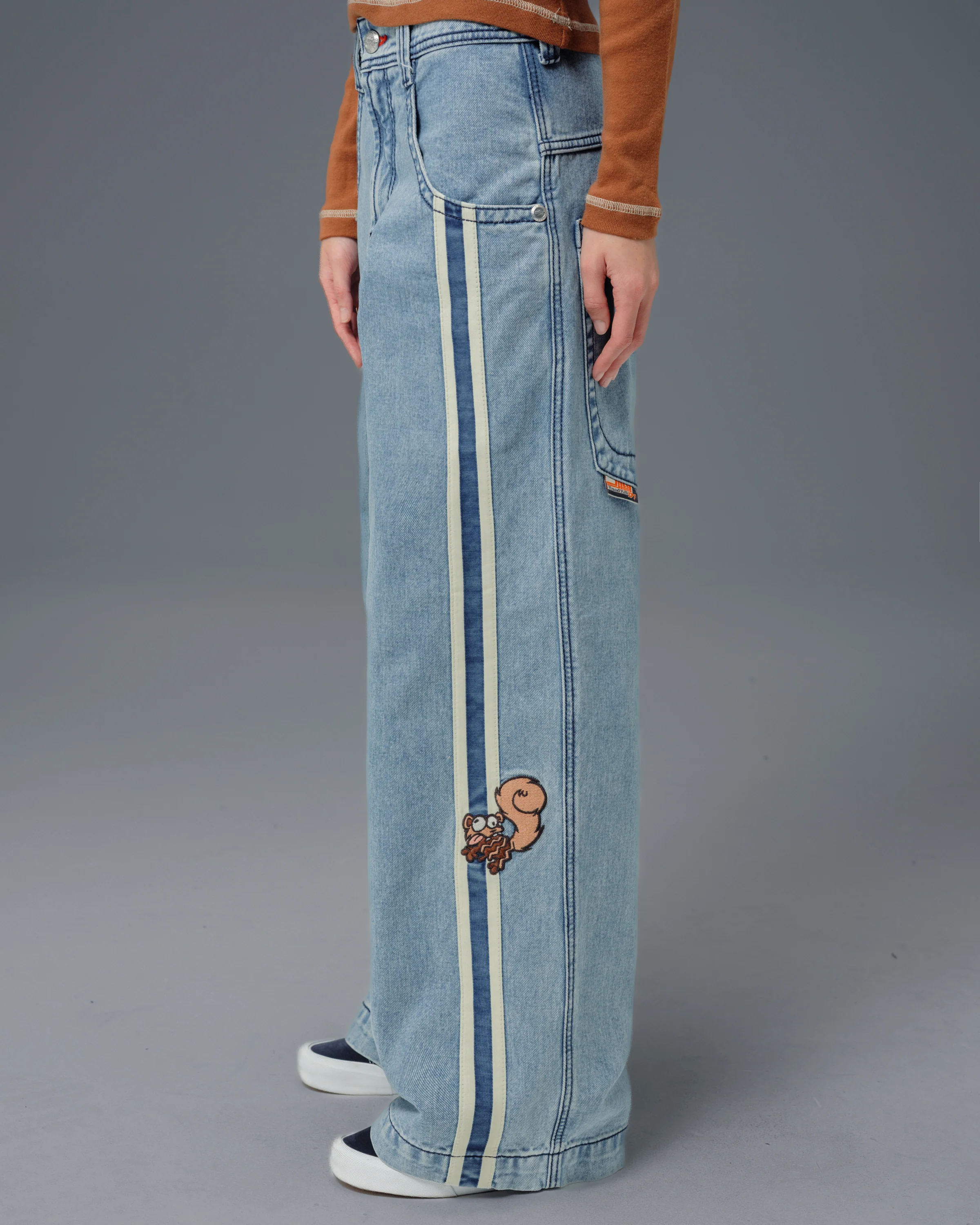 W Road Kill. 24". Antique. - Image 10