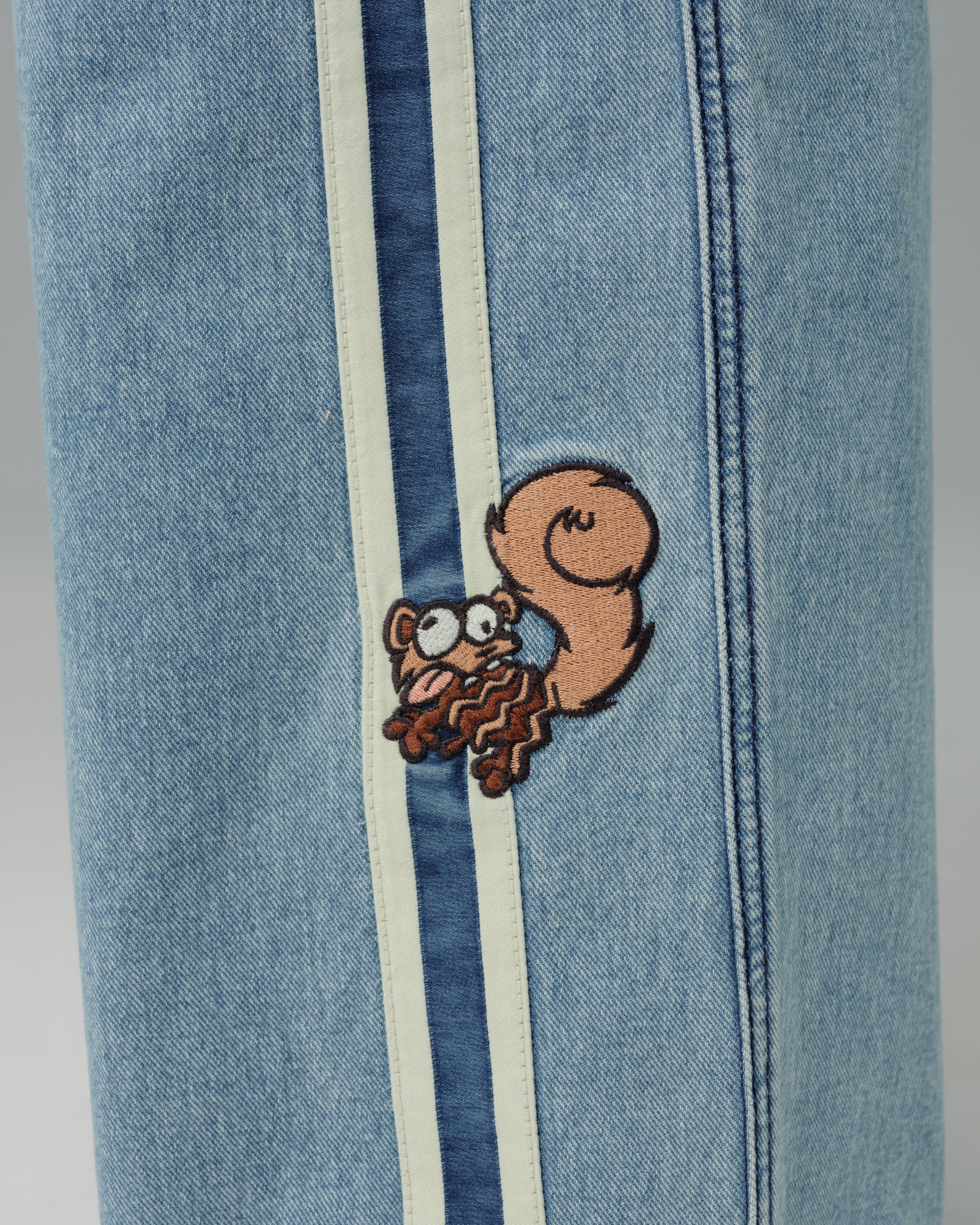 W Road Kill. 24". Antique. - Image 11