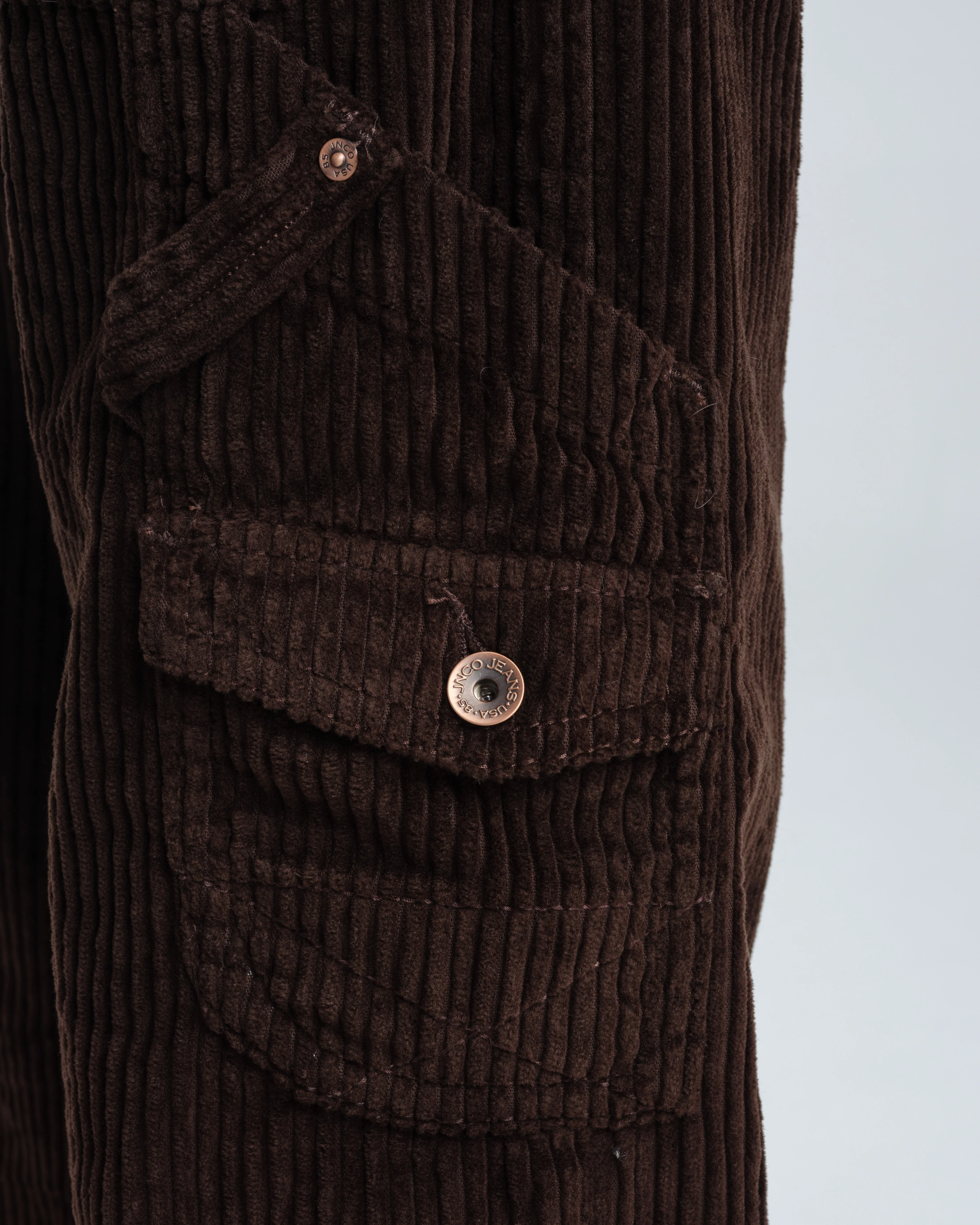 W Torque Cargo Carpenter. 23". 4 Wale Corduroy. Java Brown. - Image 10