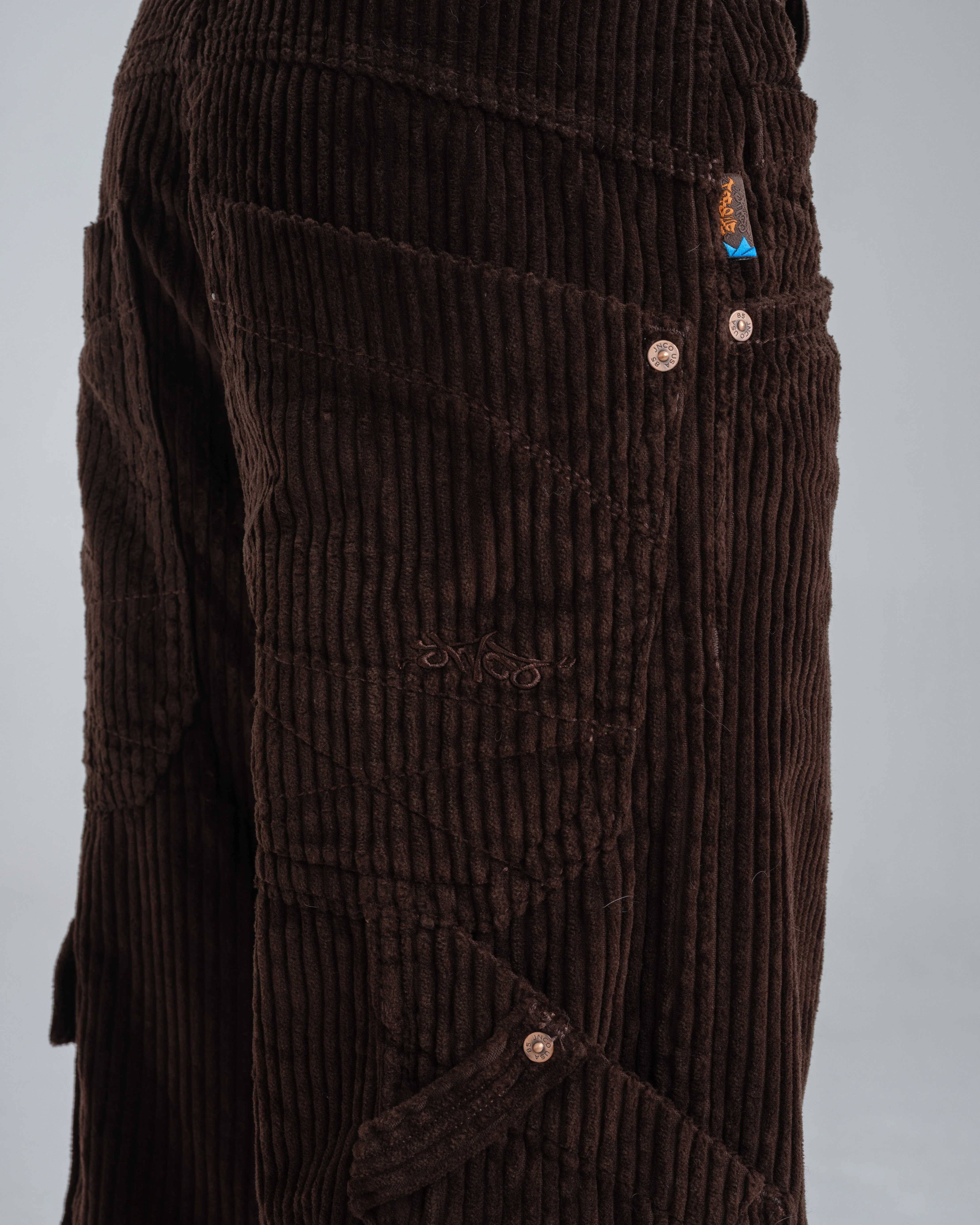 W Torque Cargo Carpenter. 23". 4 Wale Corduroy. Java Brown. - Image 9