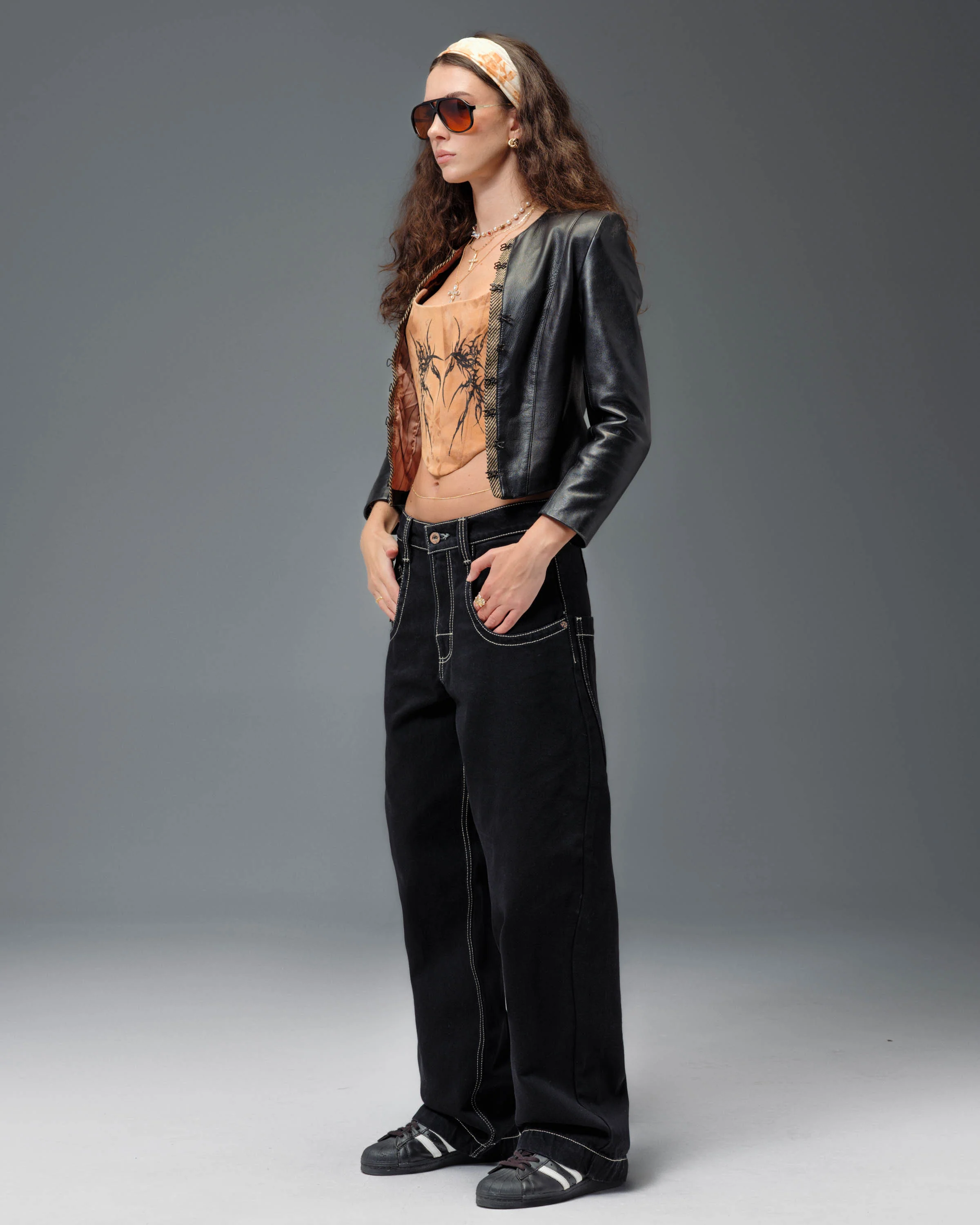 W169 Low Down. 20". Jet Black. - Image 3