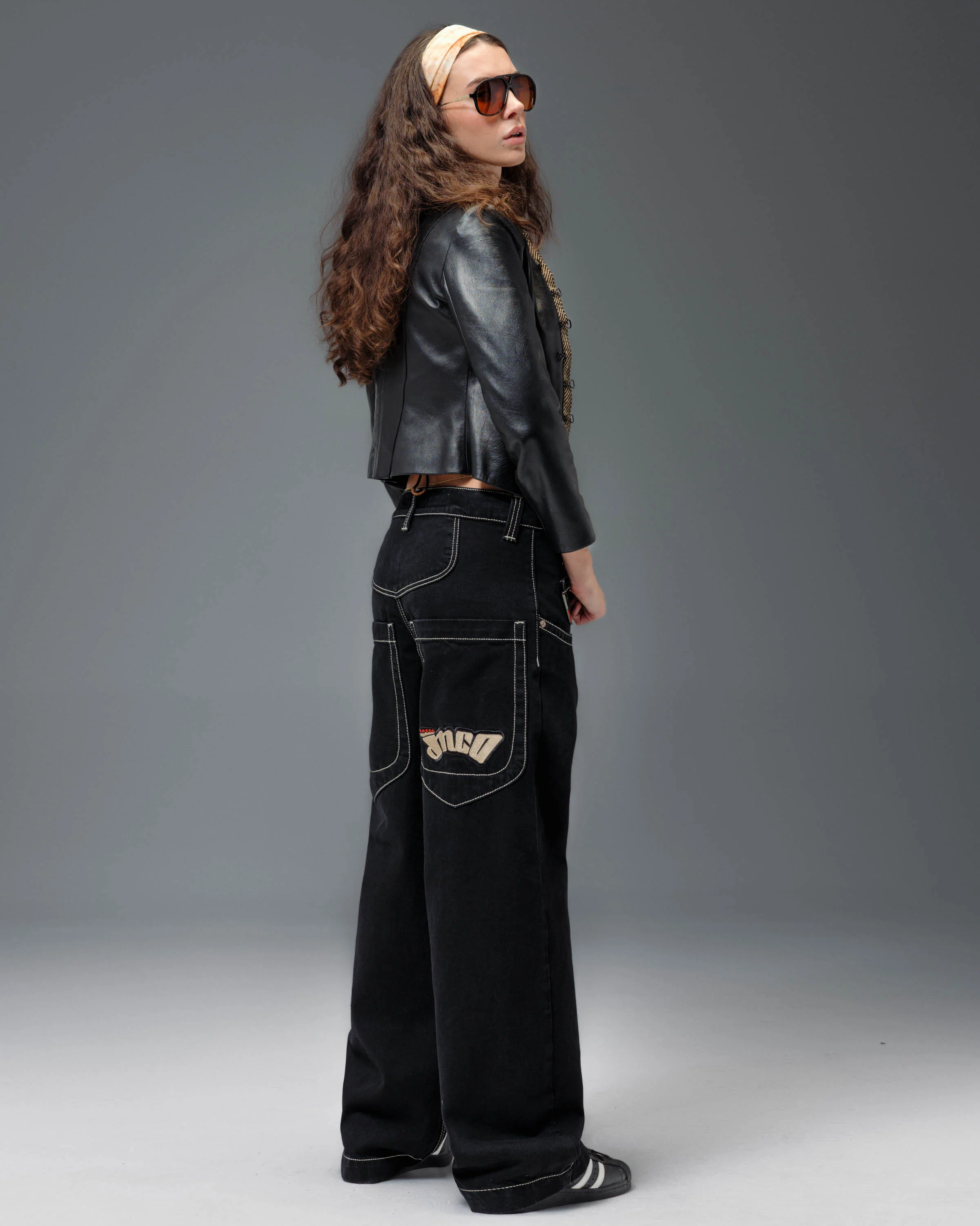 W169 Low Down. 20". Jet Black. - Image 5